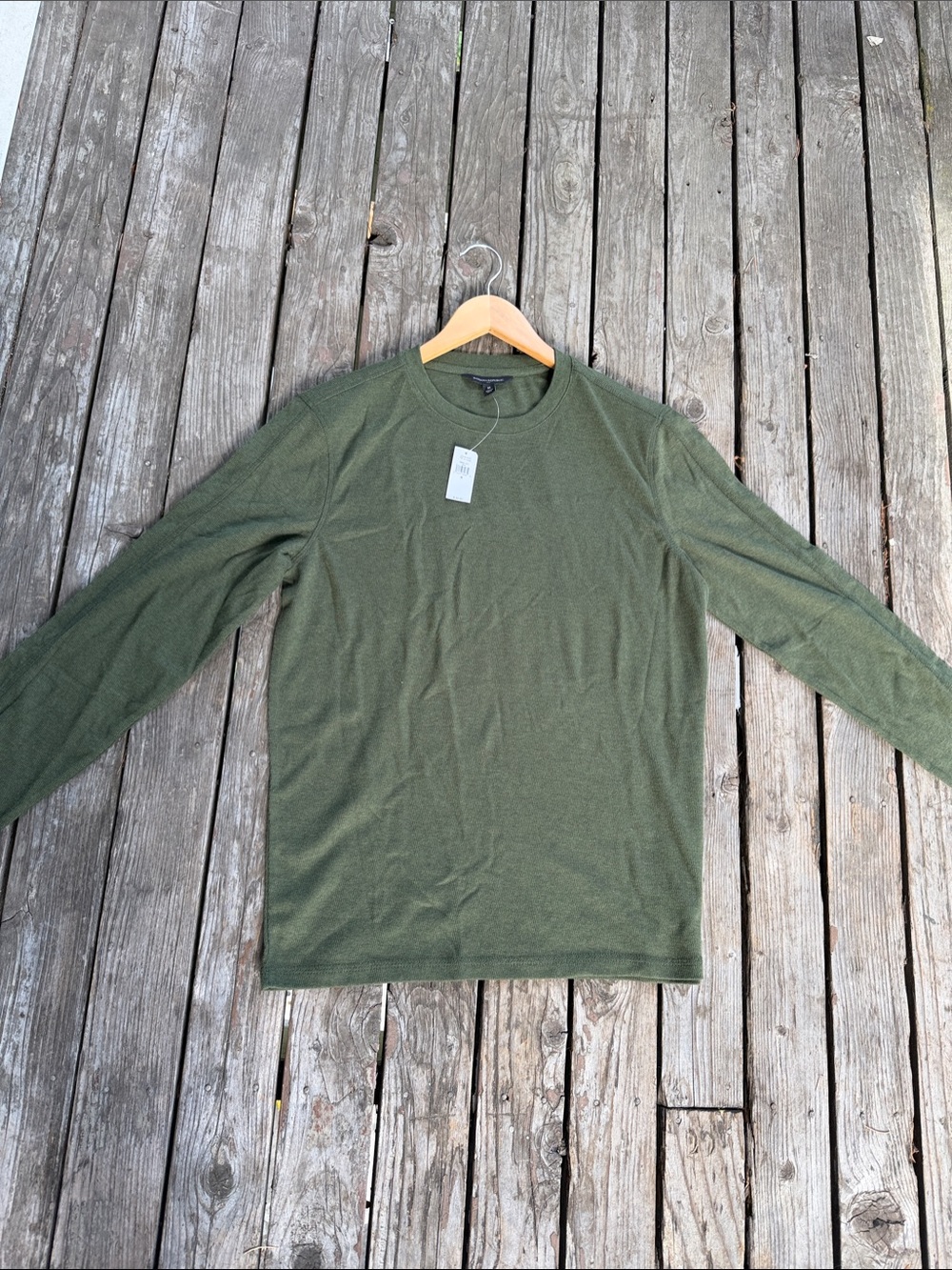Banana Republic Men's Long Sleeve Crewneck — Olive